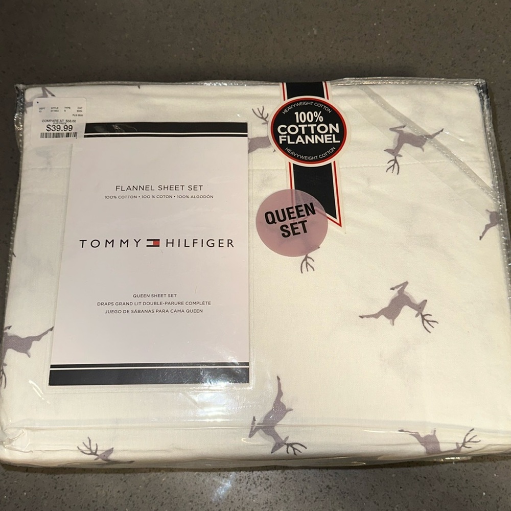 Tommy Hilfiger Queen Flannel Sheet set